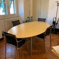 Tavolo Per riunione + 4 sedie + Scrivania