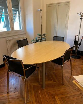 Tavolo Per riunione + 4 sedie + Scrivania