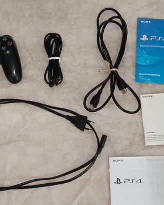 Play Station 4 Slim