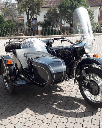 sidecar Ural 750 anno 2000