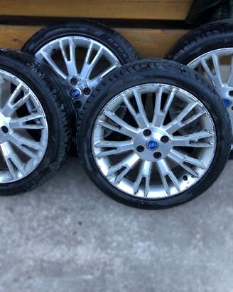 8 GOMME INVERNALI (M+S) + SET 4 Cerchi in Lega