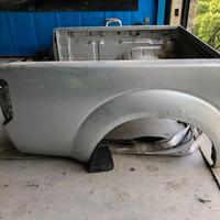 Cassone Nissan Navara 2005 4 porte grigio chiaro