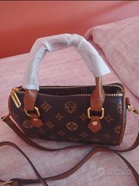 BORSETTA IN PELLE