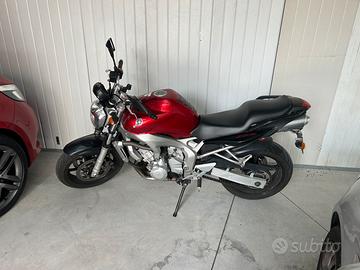 Yamaha FZ6