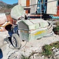 Pompa per massetti Turbosol + tubo circa 50 mt