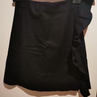 Gonna nera Benetton di lana con volant laterale