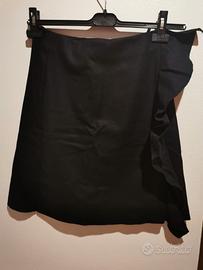 Gonna nera Benetton di lana con volant laterale