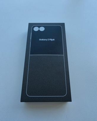 Samsung Galaxy Z Flip 8