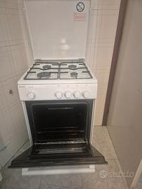 REGAL 4 FUOCHI CON FORNO A GAS