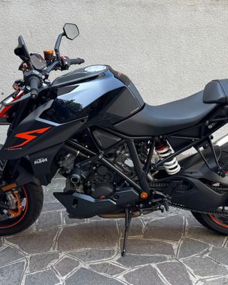 KTM 1290 R 2017 - 10.800 km - The Beast - Perfetta