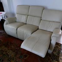 divano 3 posti  con 2 allunga gambe