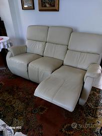 divano 3 posti  con 2 allunga gambe
