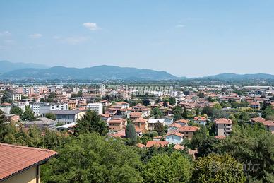 4 APPARTAMENTI CON VISTA PANORAMICA!!