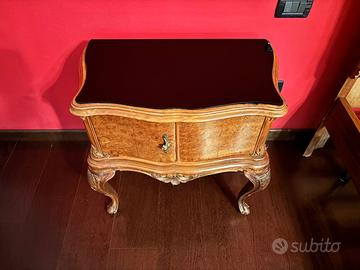 Arredamento per camera da letto in legno