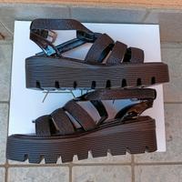 Sandali neri da donna