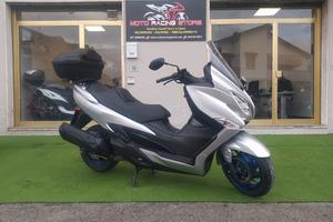 SUZUKI  Burgman 400
