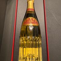 Champagne Cartier con scatola Cartier