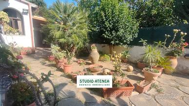San Leone Centro: Piano Terra 80Mq+200Mq Di Spazio