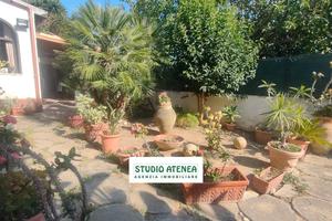 San Leone Centro: Piano Terra 80Mq+200Mq Di Spazio