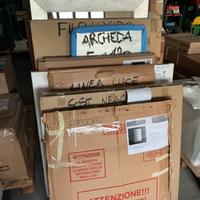 Specchi di vario genere e dimensioni