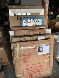 Specchi di vario genere e dimensioni