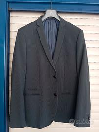 Completo uomo grigio estivo strisciato