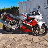 Honda CBR 600 F - 2002 - ASI