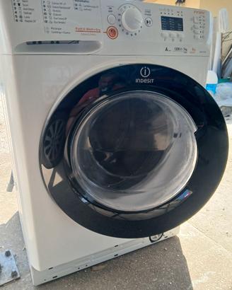 Lavatrice lavasciuga indesit