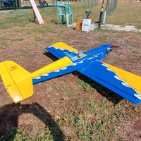 Aeromodello con motore a scoppio 