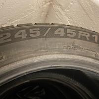 Treno gomme invernali 245/45 R18 MOMO