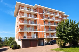 2 LOCALI A COSSATO