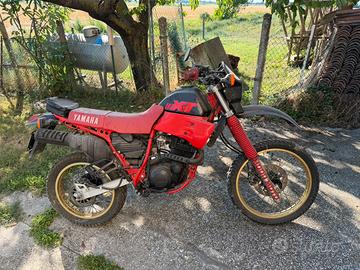 YAMAHA XT600