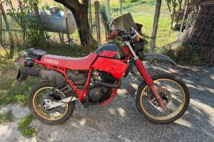 YAMAHA XT600