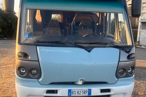Motorhome globe-trotter del 2001 in saldo 921