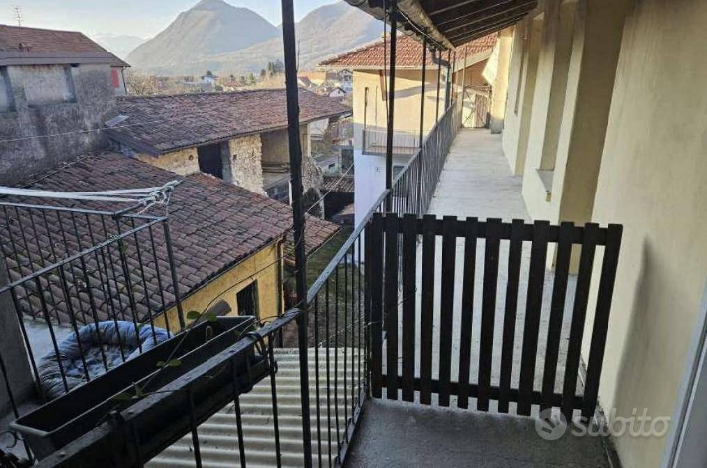 Appartamento – Azzio, Rione Torre - Altro