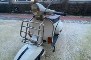 Vespa P 125