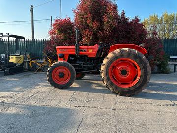 T48 Trattore Fiat 550 DT 4x4