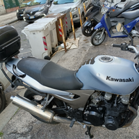 Kawasaki zr7