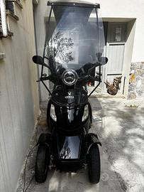 Scooter elettrico 4 ruote per anziani e disabili