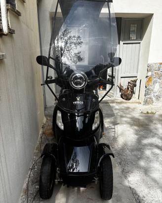 Scooter elettrico 4 ruote per anziani e disabili
