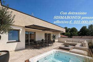 Attico / Mansarda di 203 m² con 3 locali e box aut
