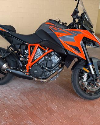 Ktm 1290 super duke gt 2023 4000km tagliandata