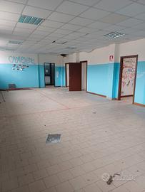 Case in dipendente a Pavia via scarpone