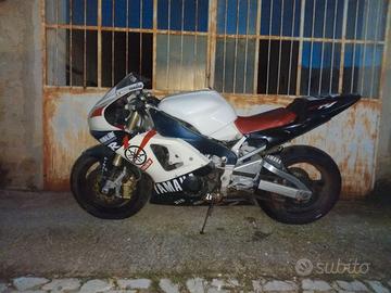 Yamaha yzfr1 1998