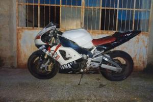 Yamaha yzfr1 1998
