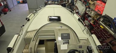Barca Clear modello Libra cabin6.70