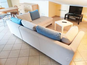 DIVANO CON CHAISE LONGUE