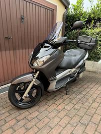 Scooter Yamaha Xmax 250R