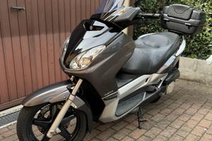 Scooter Yamaha Xmax 250R