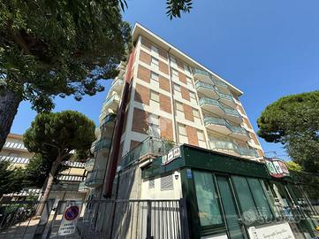 4 LOCALI A CESENATICO